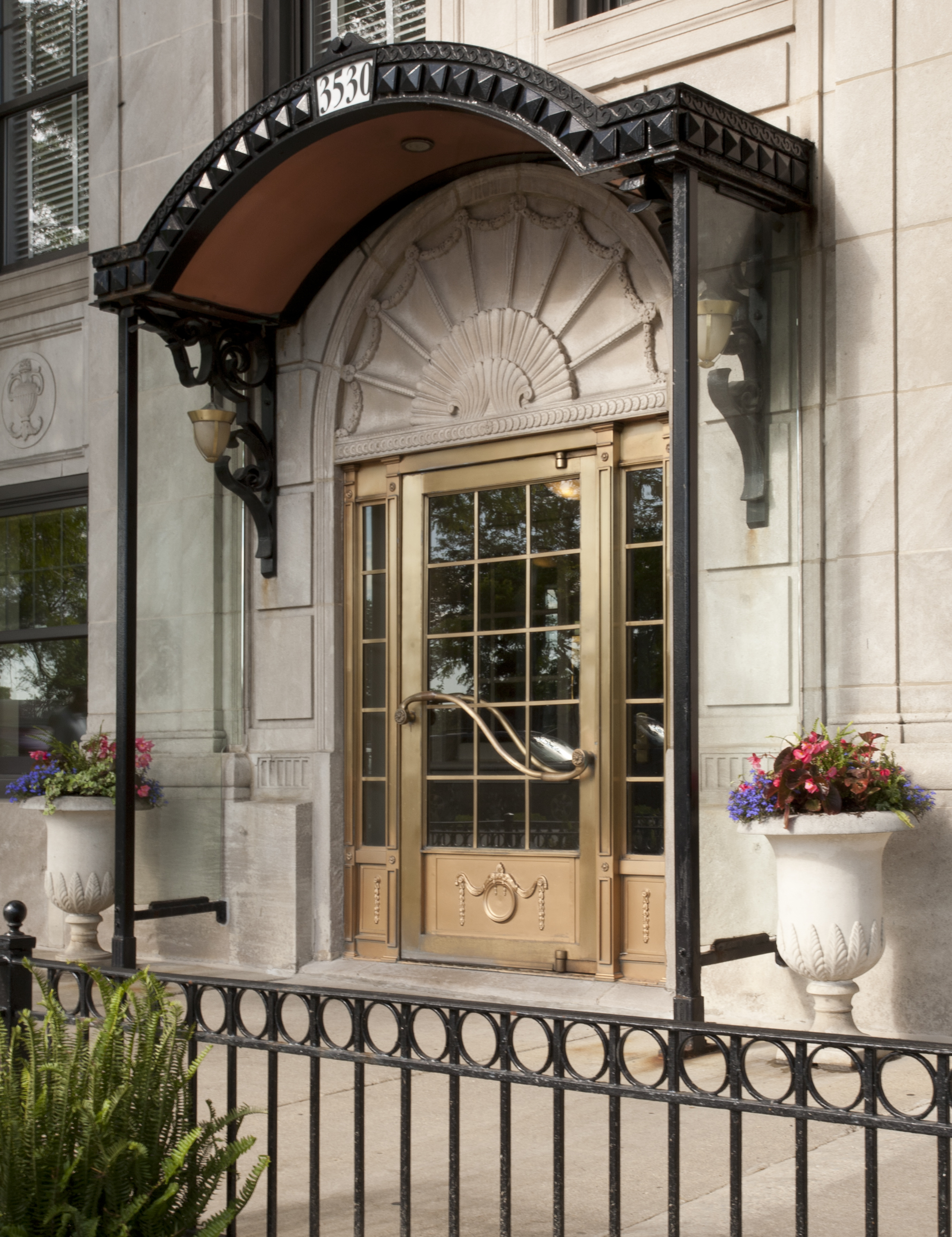 Service & Maintenance | Ellison Bronze - Custom Crafted Balanced Doors